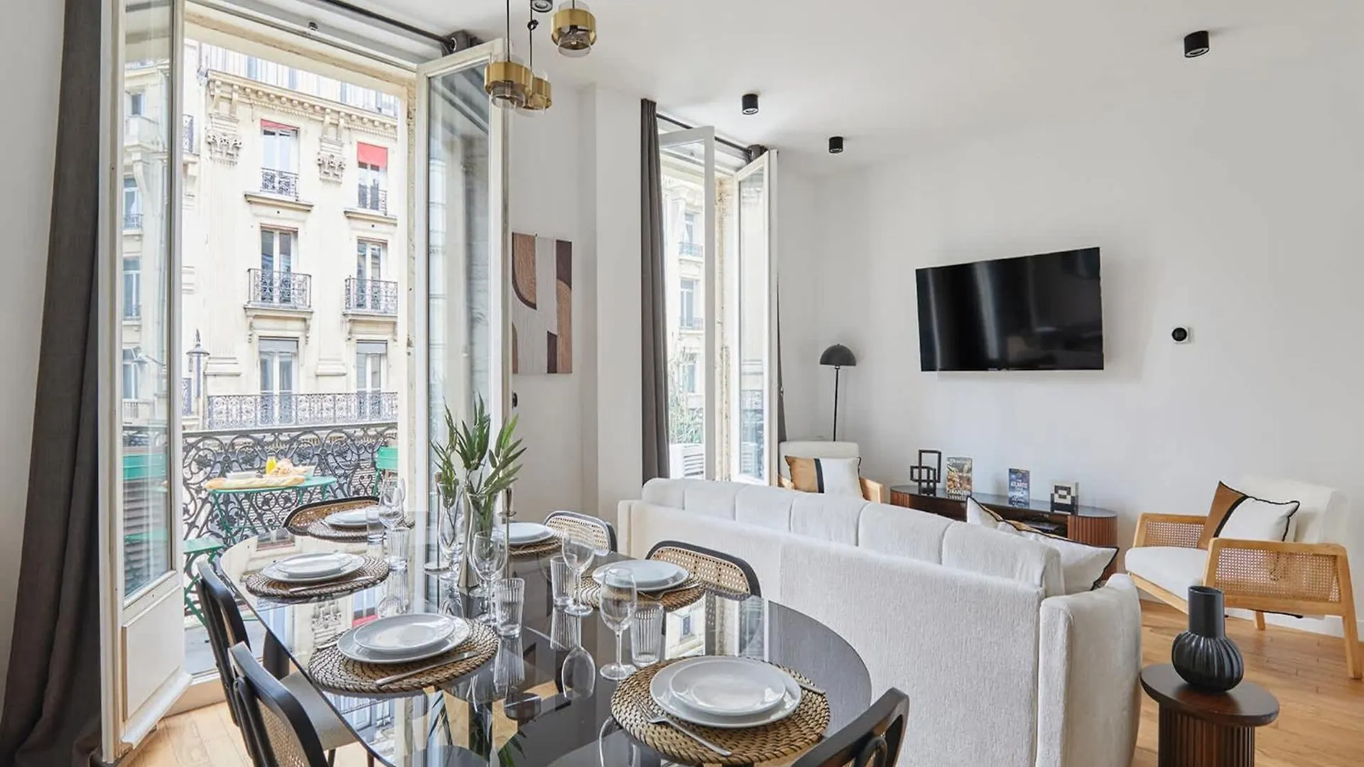Magnificent New Apartment Beaubourg Le Marais Paris